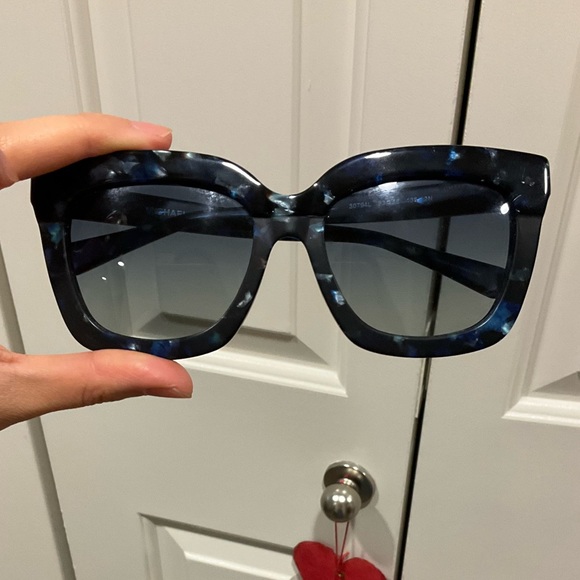 NWT Michael kors butterfly tortoise blue sunglasses